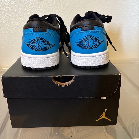 NIKE JORDAN 1 LOW 'LASER BLUE' 553558 410 - Picture 6 of 10